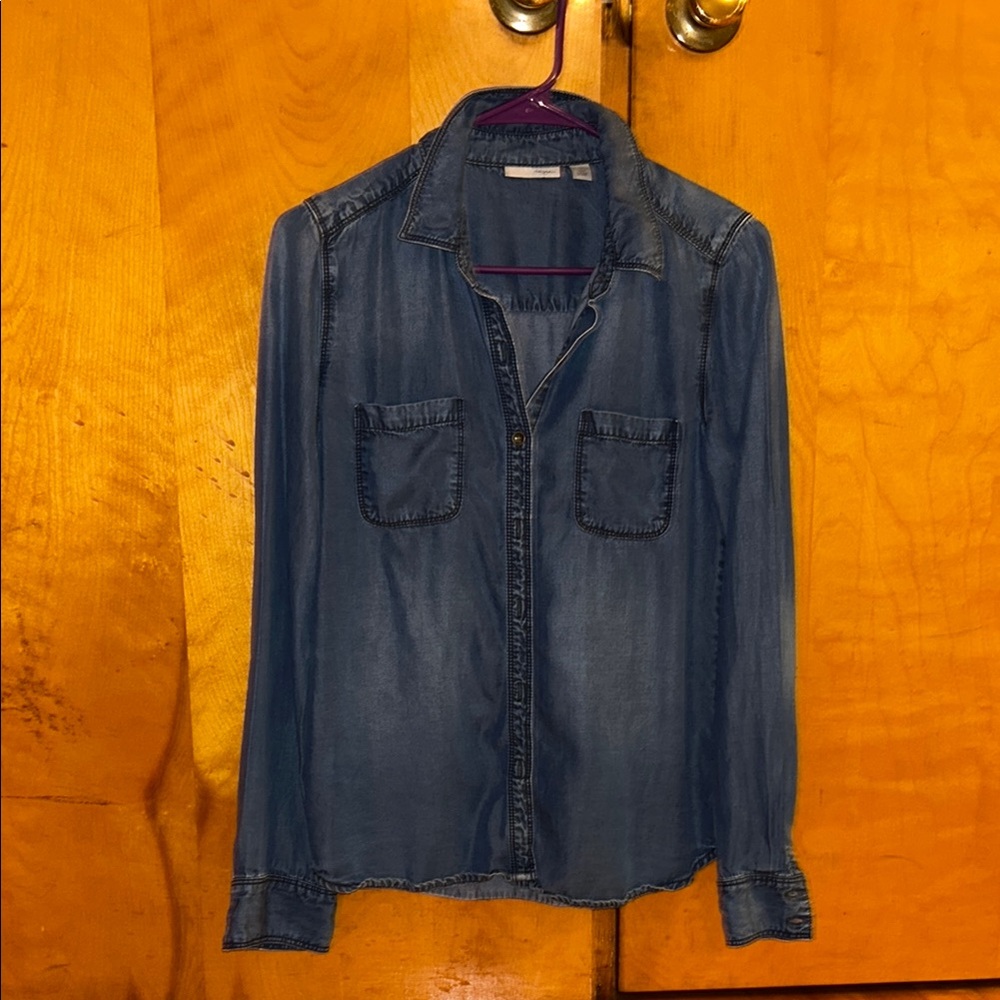 Halogen size women’s S lightweight Button-Up Shirt